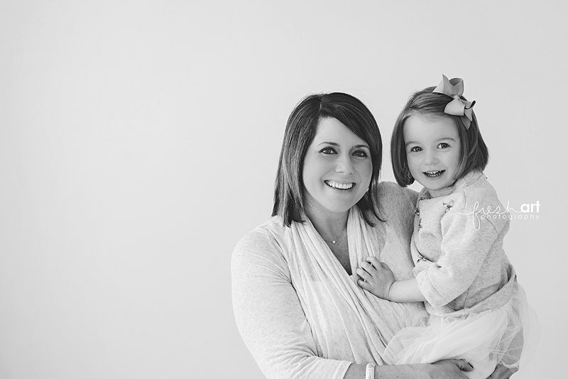 Nicole’s Momma Mini | St. Louis Family Photography